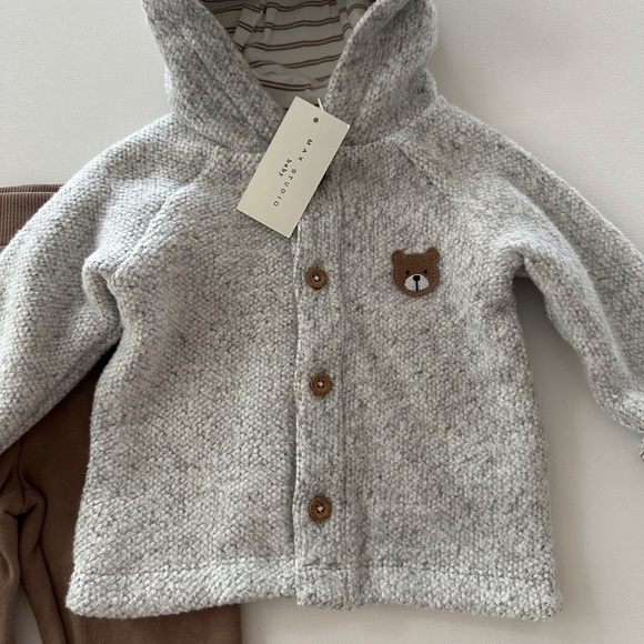 Max Studio 6-9 Months Baby Boy Bear Hooded Jacket Pants Lovie Plush NWT - Picture 3 of 7